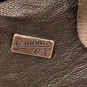 Remonte Liv tennis shoes. Worn twice. Excellent condition!